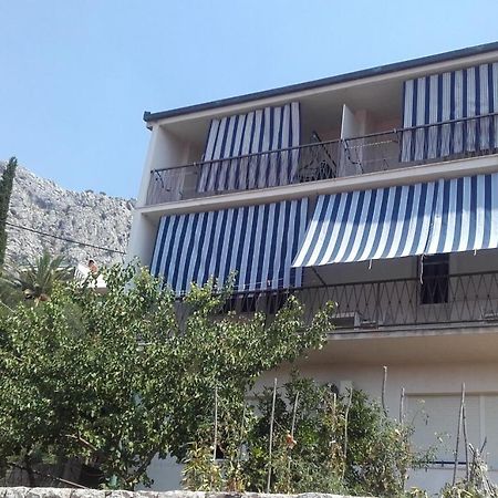 Apartments Ivka Omiš Exteriör bild