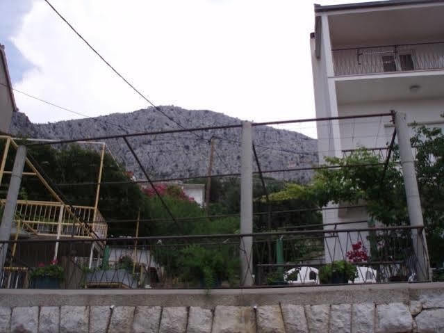 Apartments Ivka Omiš Exteriör bild